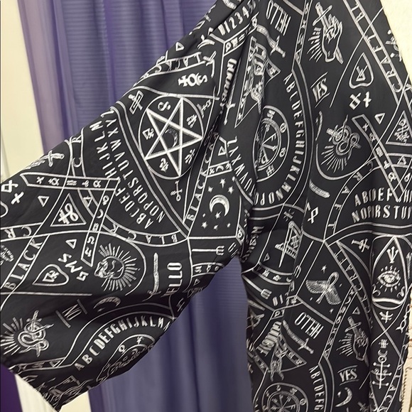 Black Patterned Women's Robe - Picture 4 of 5